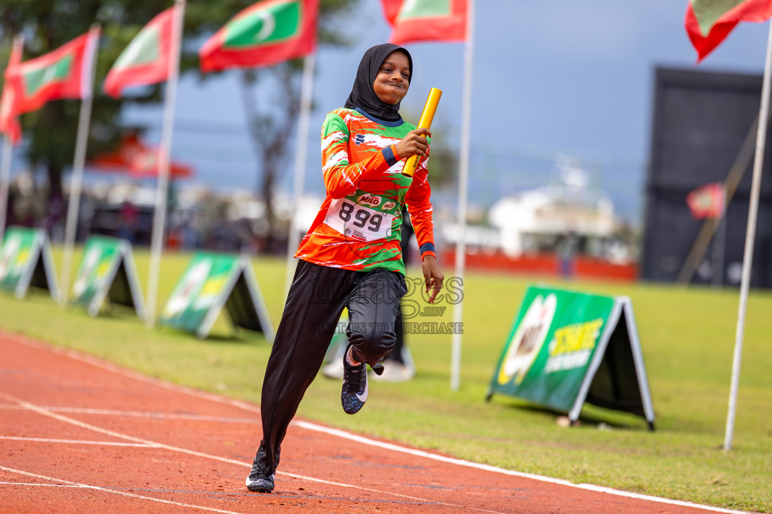 Day 6 of Inter-school Athletics Championship 2025 held in Ekuveni Synthetic Track, Male', Maldives on Sunday, 12th October 2025. Photos by: Ismail Thoriq / Images.mv