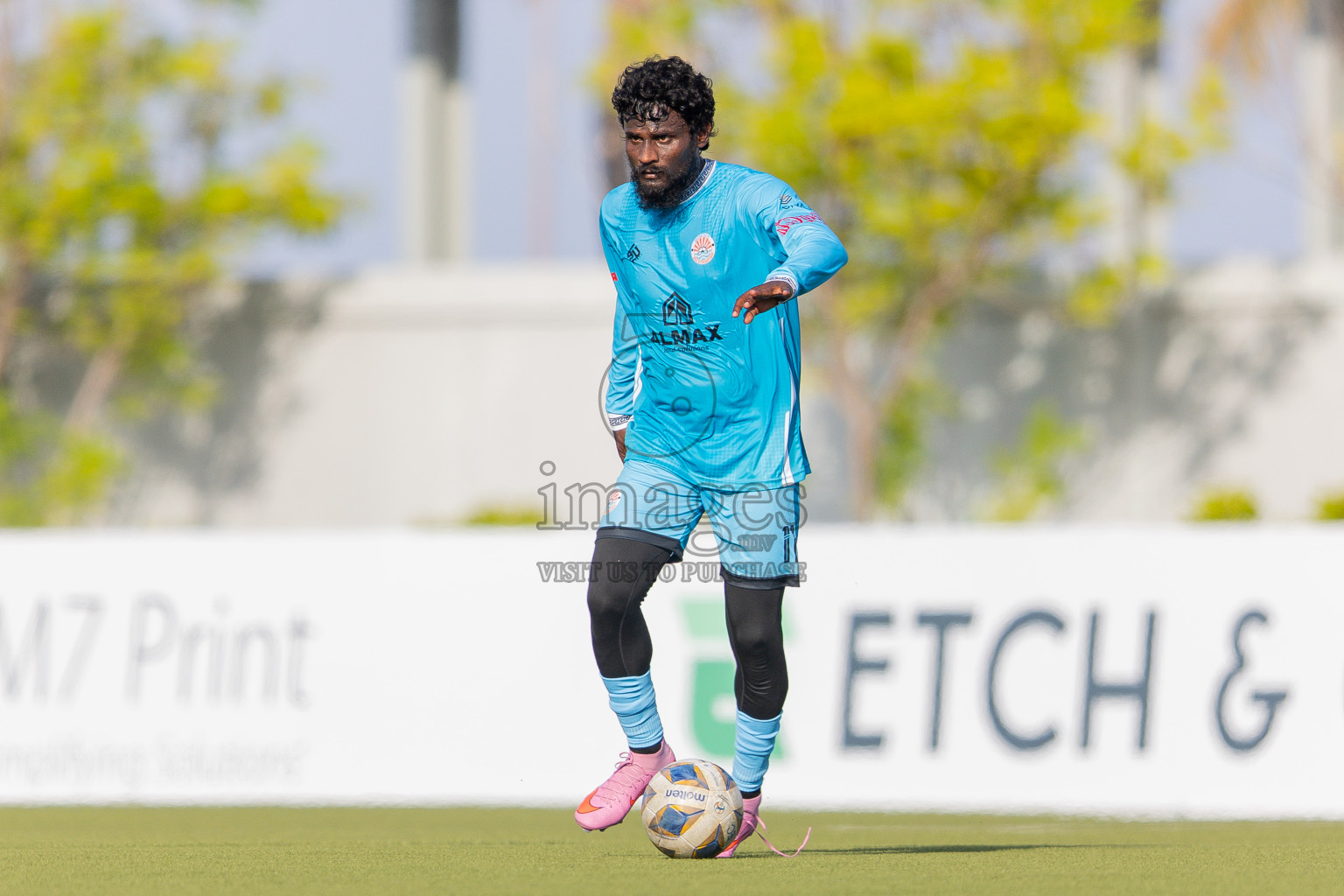 Irumathi FC VS Middle East in Day 5 of Eydhafushi Cup 2025 held in Eydhafushi Football Stadium at B. Eydhafushi, Maldives on Tuesday, 9th September 2025. Photos: Arif Rasheed / images.mv