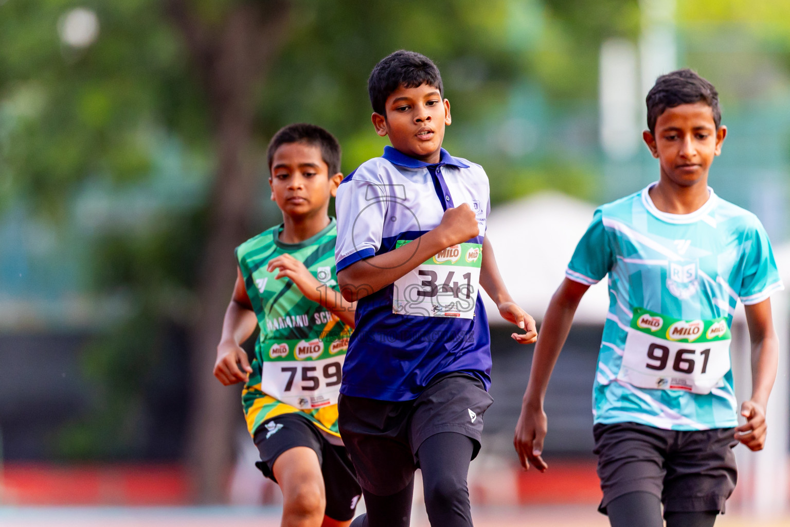 Day 5 of Inter-school Athletics Championship 2025 held in Ekuveni Synthetic Track, Male', Maldives on Saturday, 11th October 2025. Photos by: Nausham Waheed / Images.mv