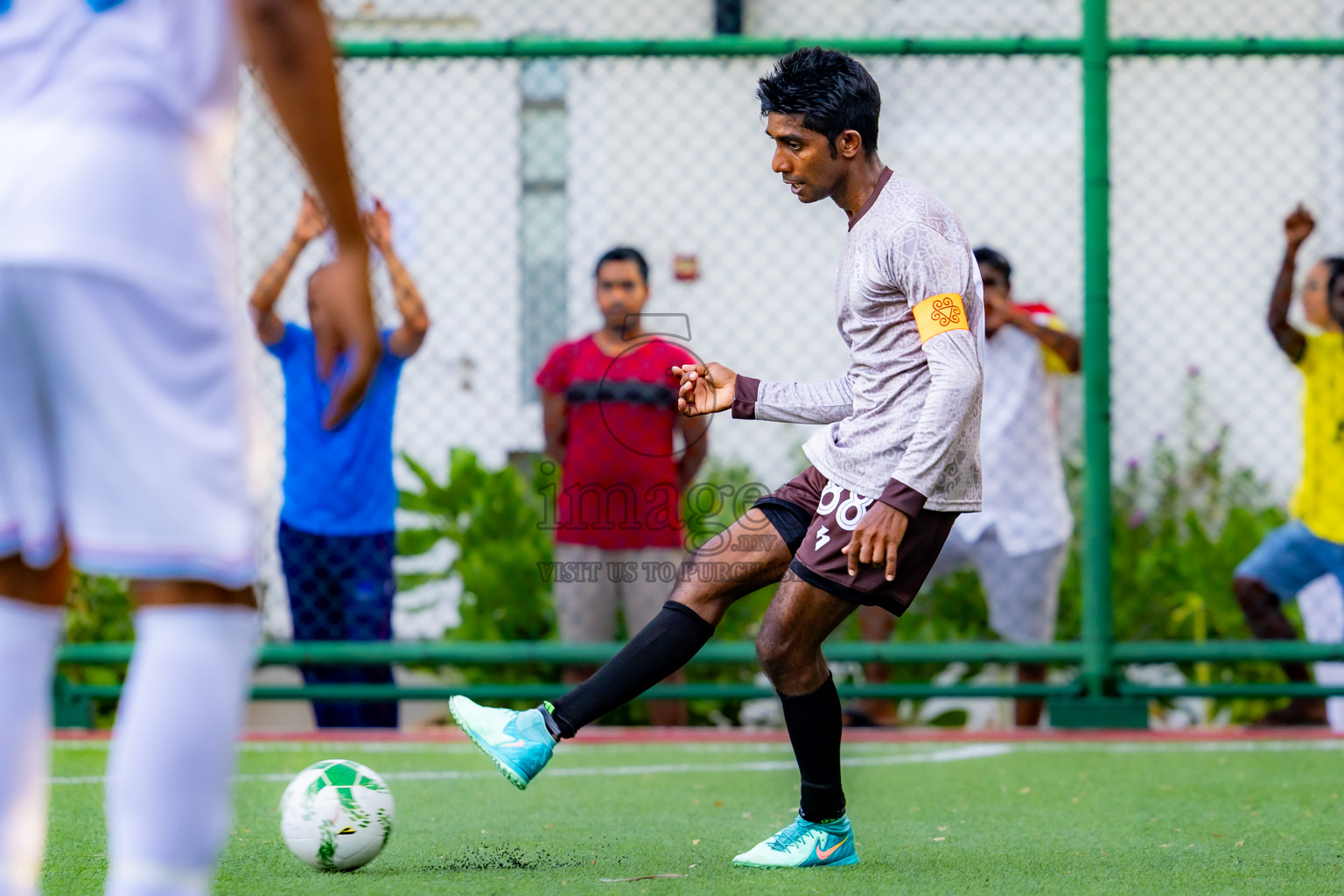 Vakkaru vs Finolhu in Day 1 of Resort League 2025 (Baa Zone) was held on Wednesday, 9th July 2025 in Avani+ Fares Maldives Resort, Baa Atoll, Maldives. Photos: Nausham Waheed / images.mv