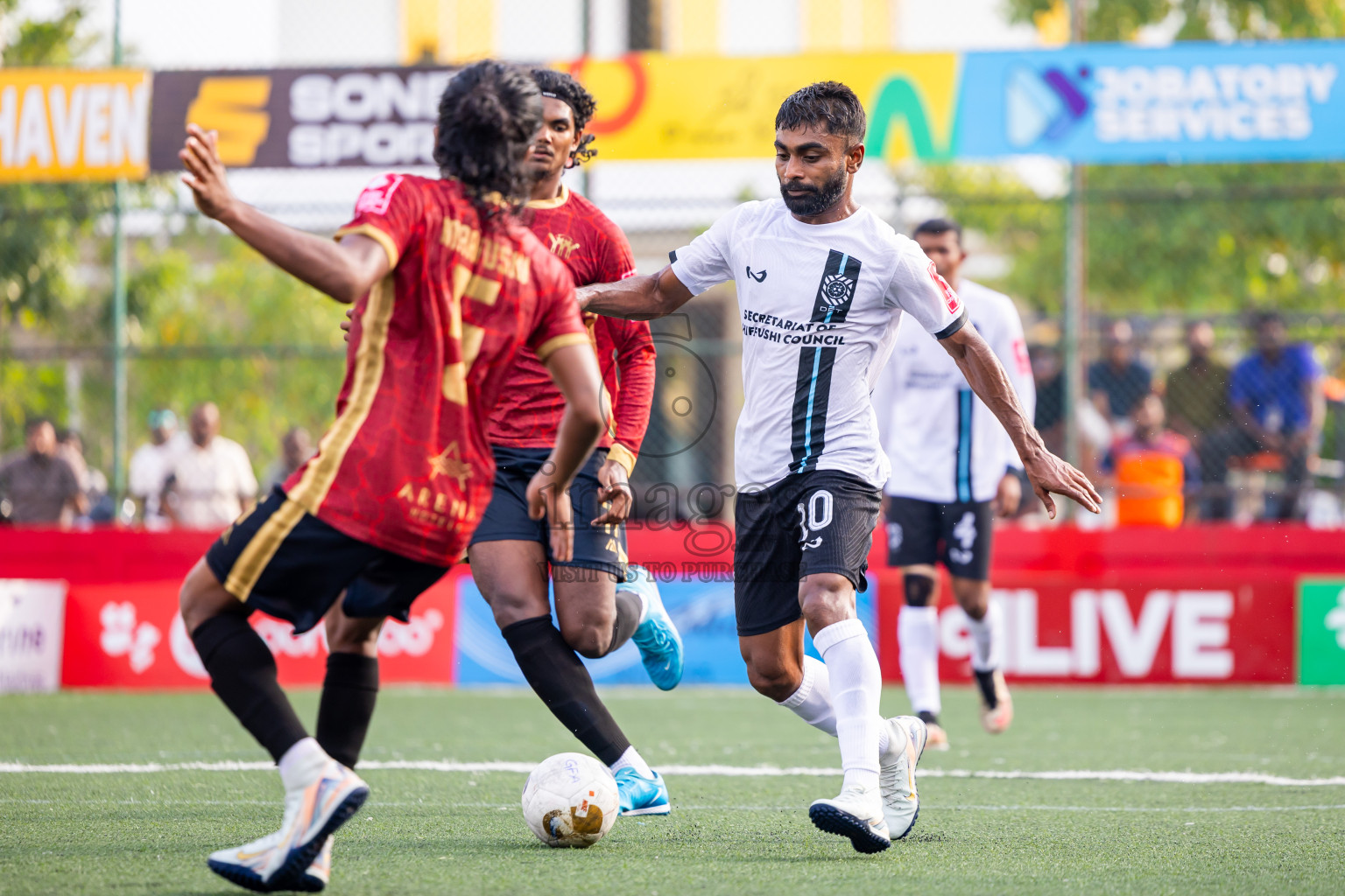 K Dhiffushi vs K Maafushi in Day 15 of Golden Futsal Challenge 2025 was held on Sunday, 19th January 2025, in Hulhumale', Maldives. Photos: Nausham Waheed / images.mv
