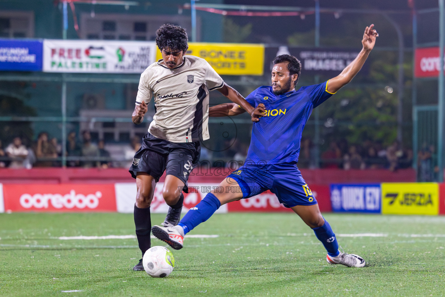 B Eydhafushi vs Lh Kurendhoo on Day 34 of Golden Futsal Challenge 2024 was held on Monday, 19th February 2024, in Hulhumale', Maldives
Photos: Mohamed Mahfooz Moosa / images.mv