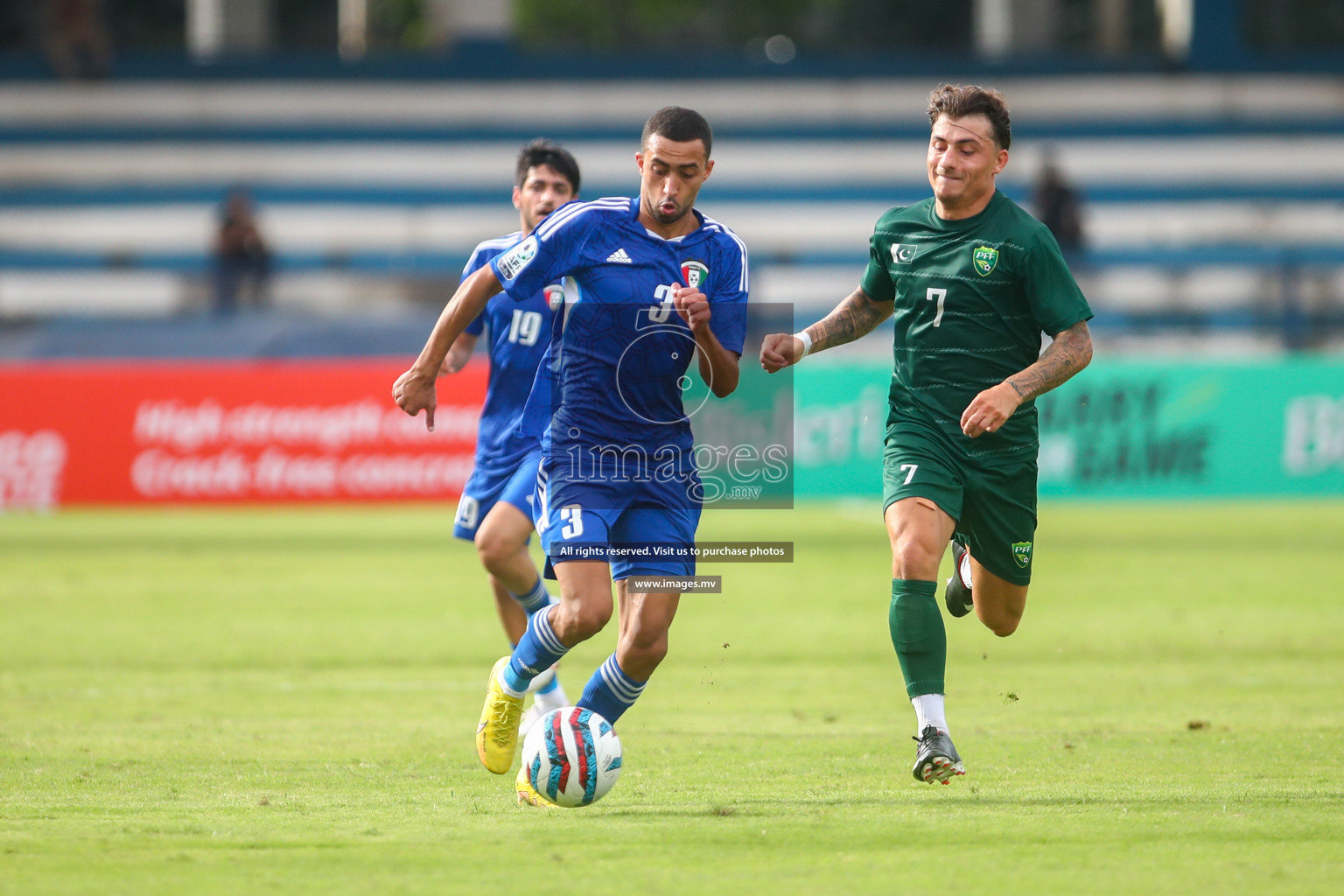 Pakistan vs Kuwait in SAFF Championship 2023 held in Sree Kanteerava Stadium, Bengaluru, India, on Saturday, 24th June 2023. Photos: Nausham Waheed, Hassan Simah / images.mv