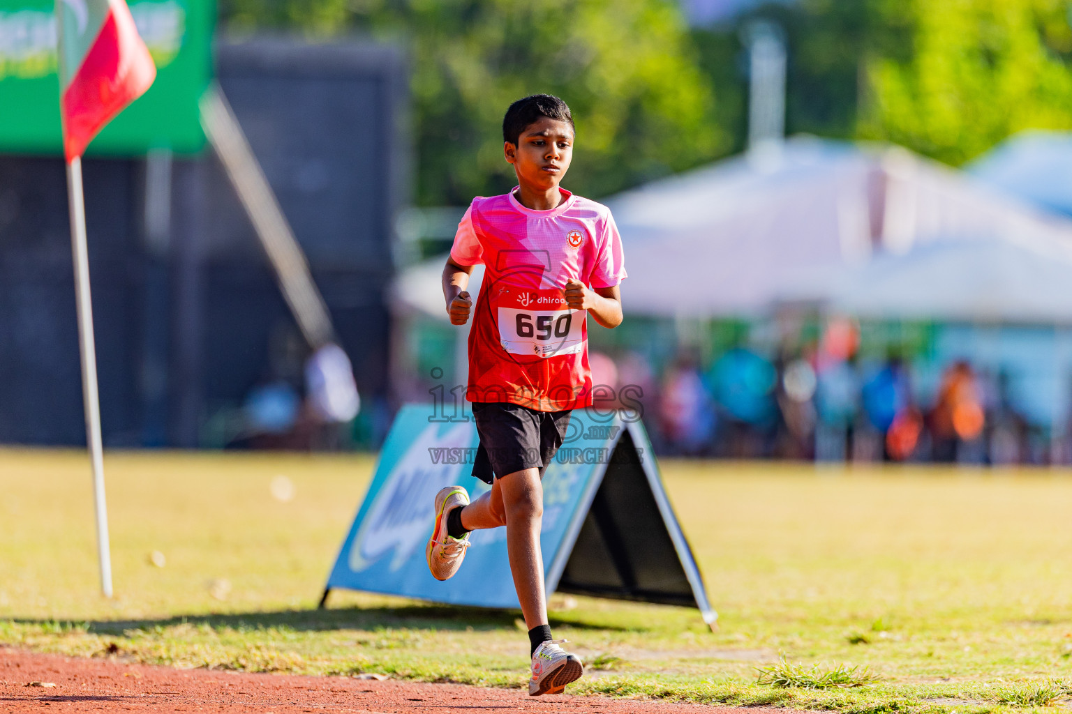 Day 1 of Inter-school Athletics Championship 2025 held in Ekuveni Synthetic Track, Male', Maldives on Monday, 06th October 2025. Photos by: Areef Adam  / Images.mv