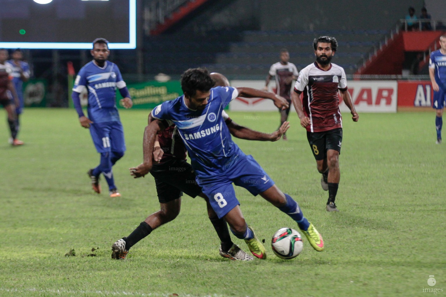 Bg Sports Club VS New Radiant Sports Club at Ooredoo  in Male', Maldives, Wednesday, May. 18, 2016.(Images.mv Photo/ Mohamed Sharuhaan).