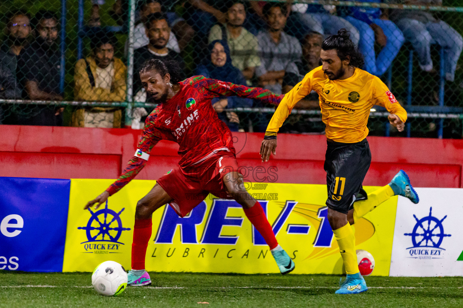 GDh. Thinadhoo  VS  GDh. Gadhdhoo in Day 17 of Golden Futsal Challenge 2024 was held on Wednesday, 31st January 2024, in Hulhumale', Maldives Photos: Hassan Simah / images.mv