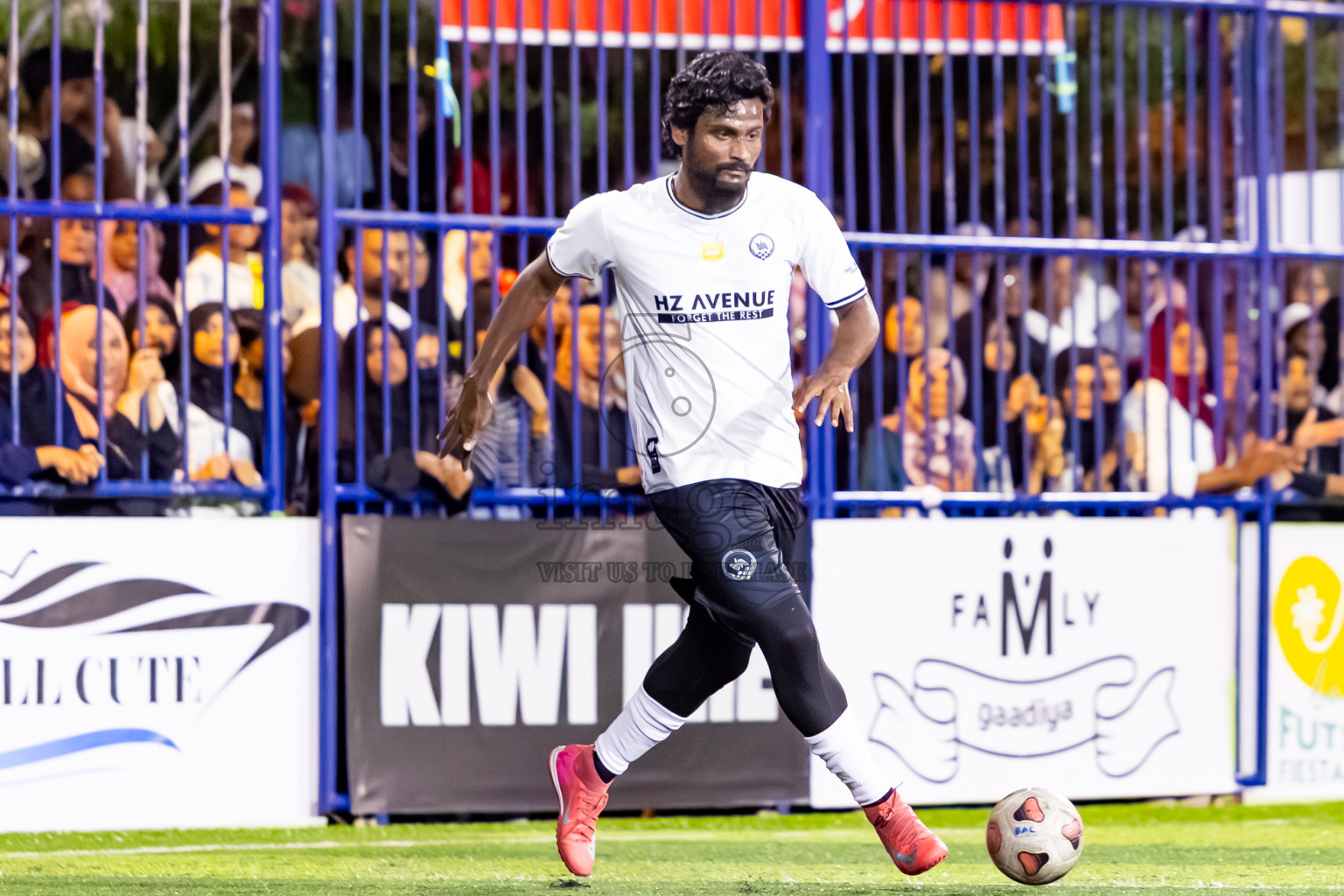 Fehendhoo vs Eydhafushi in Day 7 of Better in Baa Futsal Fiesta 2025 Men's division held in B. Eydhafushi, Maldives on Tuesday, 11th November 2025. Photos: Nausham Waheed / images.mv