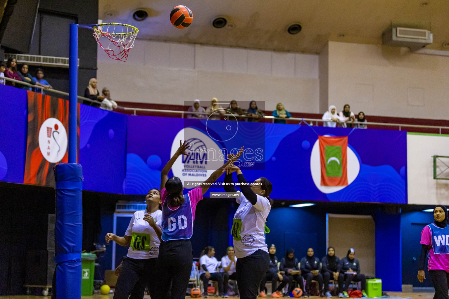 Sports Club Shining Star vs Club Green Streets in the Milo National Netball Tournament 2022 on 17 July 2022, held in Social Center, Male', Maldives. Photographer: Hassan Simah / Images.mv