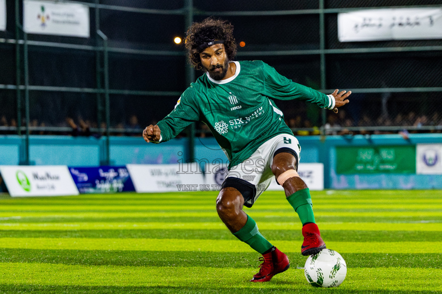 Dee Cee Jay SC vs Comienzo FC in Day 2 of Laamehi Dhiggaru Ekuveri Futsal Challenge 2025 was held on Friday, 25th July 2025, at Dhiggaru Futsal Ground, Dhiggaru, Maldives Photos: Nausham Waheed  / images.mv