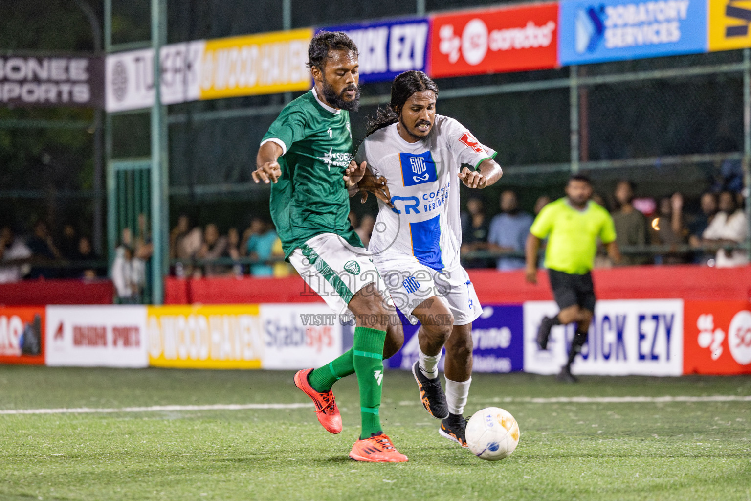 S Hithadhoo VS S MaradhooFeydhoo Atoll Round Semi-Final on Day 20 of Golden Futsal Challenge 2025 was held on Friday, 24 January 2025, in Hulhumale', Maldives. 
Photos: Hassan Simah / images.mv