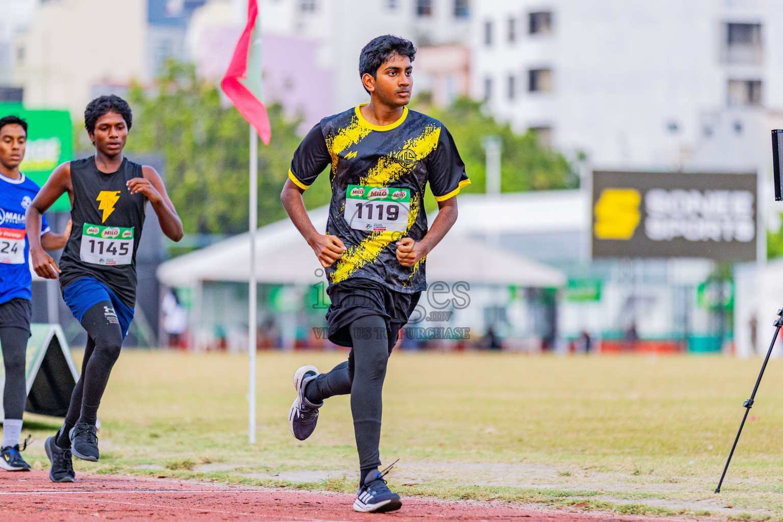 Day 3 of Inter-school Athletics Championship 2025 held in Ekuveni Synthetic Track, Male', Maldives on Wednesday, 08th October 2025. Photos by: Areef Adam  / Images.mv