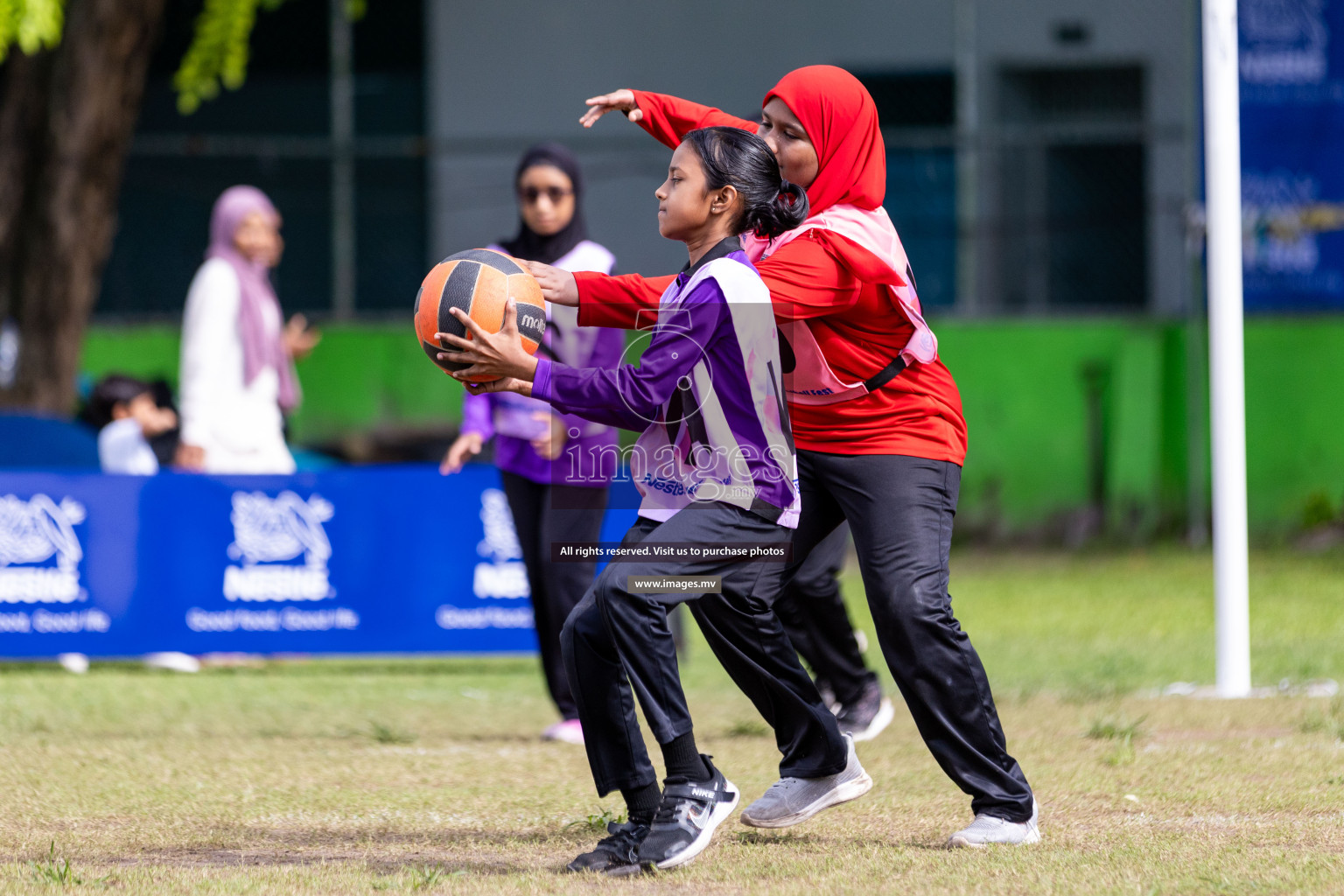 Day 2 of Nestle' Kids Netball Fiesta 2023 held in Henveyru Stadium, Male', Maldives on Thursday, 1st December 2023. Photos by Nausham Waheed / Images.mv