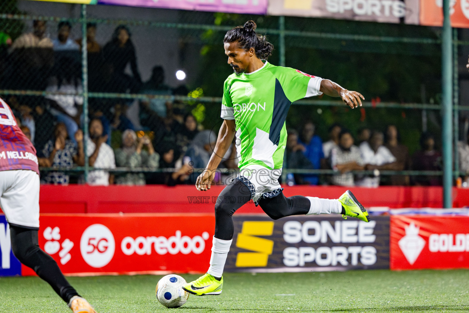 HDh Naivaadhoo vs HDh Nellaidhoo in Day 13 of Golden Futsal Challenge 2025 was held on Friday, 17th January 2025, in Hulhumale', Maldives. Photos: Nausham Waheed / images.mv