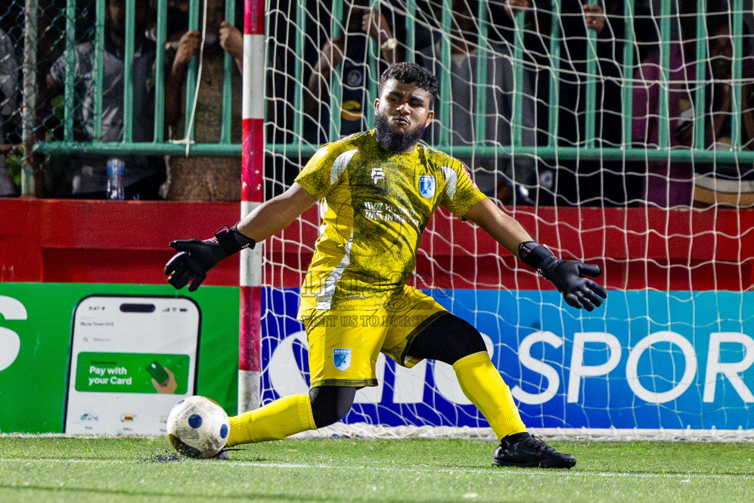 V Keyodhoo vs AA Mathiveri in zone round on Day 32 of Golden Futsal Challenge 2025 was held on Wednesday , 5th February 2025, in Hulhumale', Maldives. Photos: Nausham Waheed / images.mv
