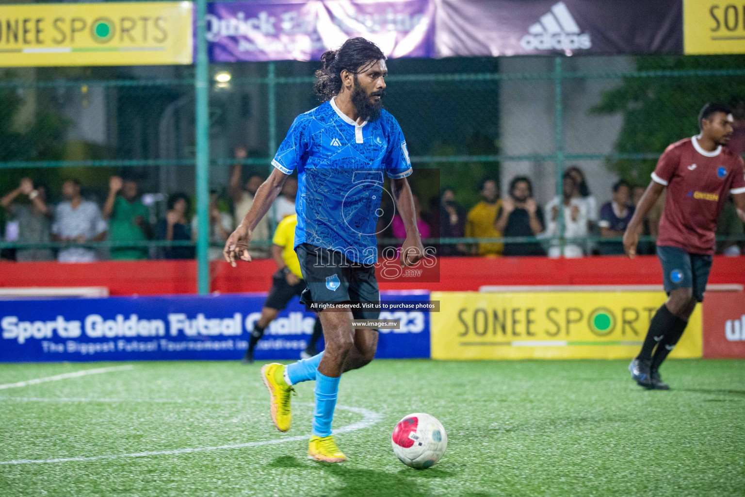 R. Alifushi vs R. Innamaadhoo in Day 7 of Golden Futsal Challenge 2023 on 11 February 2023 in Hulhumale, Male, Maldives