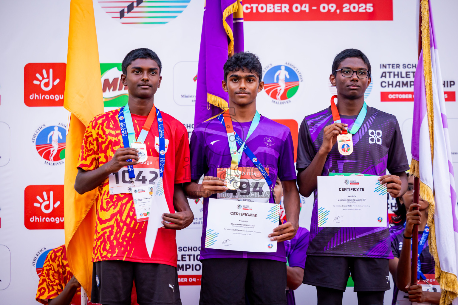 Day 3 of Inter-school Athletics Championship 2025 held in Ekuveni Synthetic Track, Male', Maldives on Wednesday, 08th October 2025. Photos by: Nausham Waheed / Images.mv