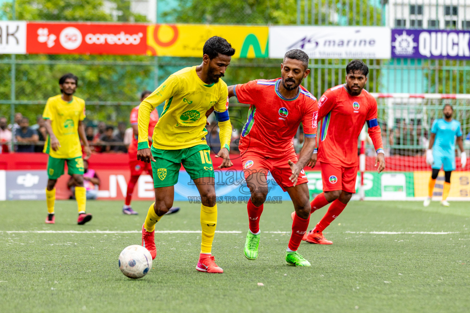 GDh Vaadhoo VS GDh Thinadhoo in Atoll Round Semi-Final on Day 20 of Golden Futsal Challenge 2025 was held on Friday, 24 January 2025, in Hulhumale', Maldives. Photos: Hassan Simah / images.mv