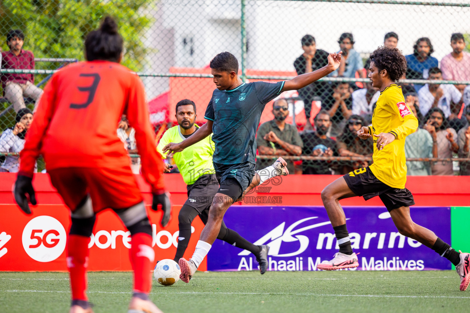 F Nilandhoo vs F Magoodhoo in Day 12 of Golden Futsal Challenge 2025 was held on Thursday, 16th January 2025, in Hulhumale', Maldives Photos: Nausham Waheed  / images.mv