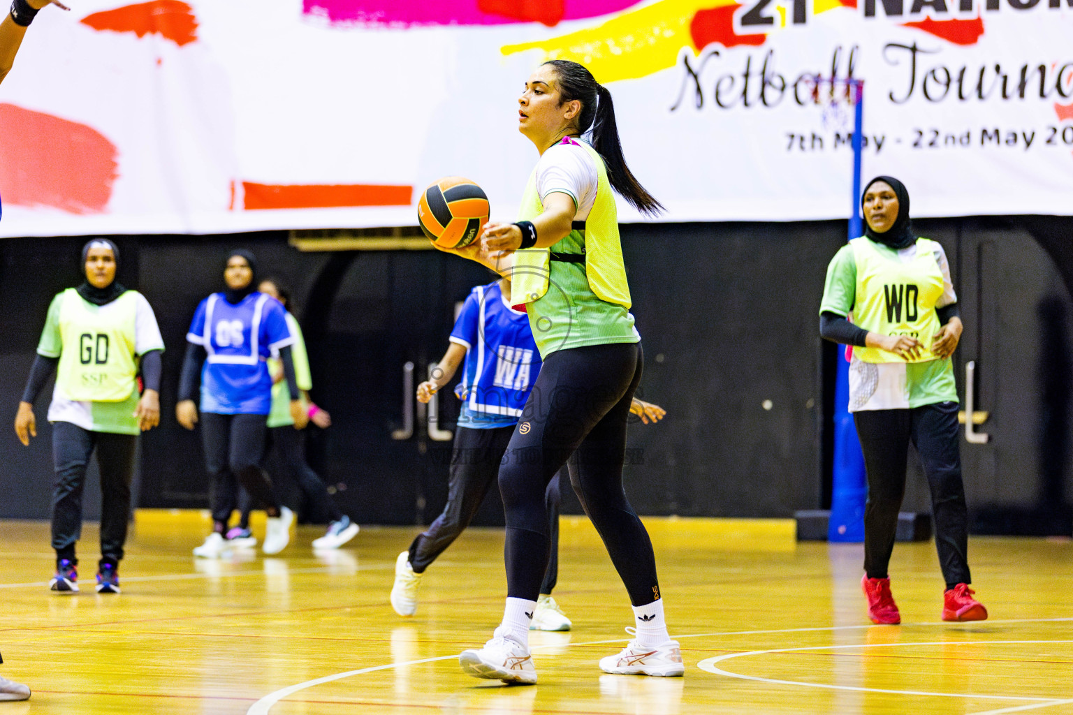 Kulhudhuffushi Youth & Recreation Club vs Club Green StreetDay 2 of 21st National Netball Tournament was held in Social Canter at Male', Maldives on Friday, 18th May 2024. Photos: Nausham Waheed / images.mv