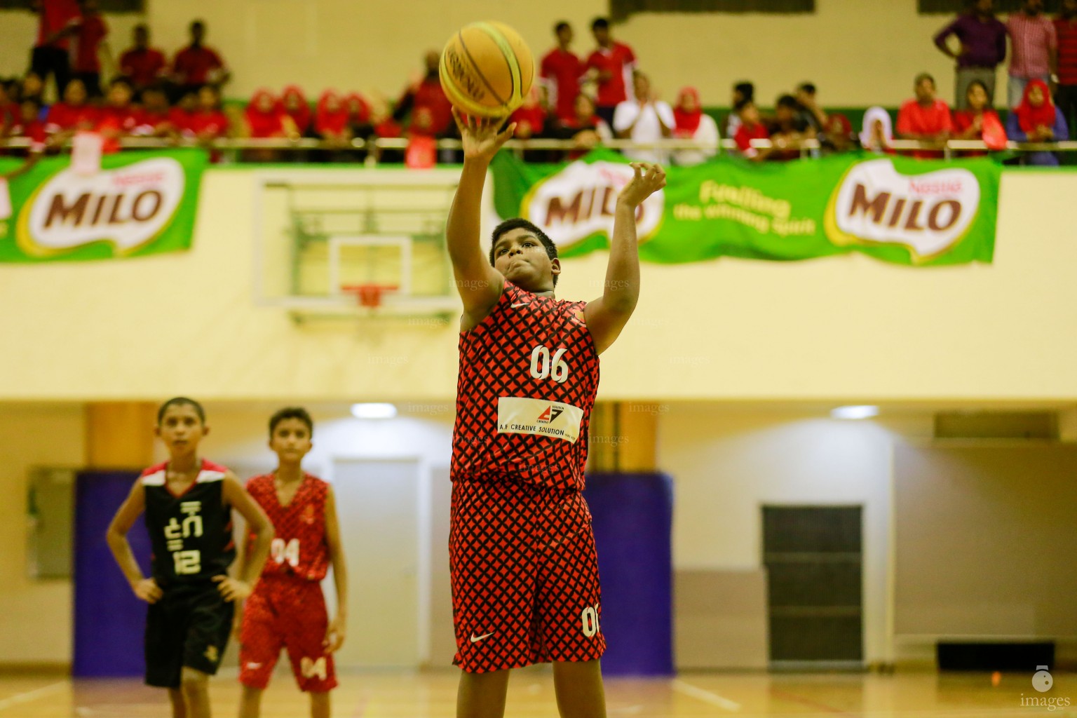 Milo Interschool Basketball Finals in Male', Maldives, Thursday, April. 28, 2016.(Images.mv Photo/ Hussain Sinan).