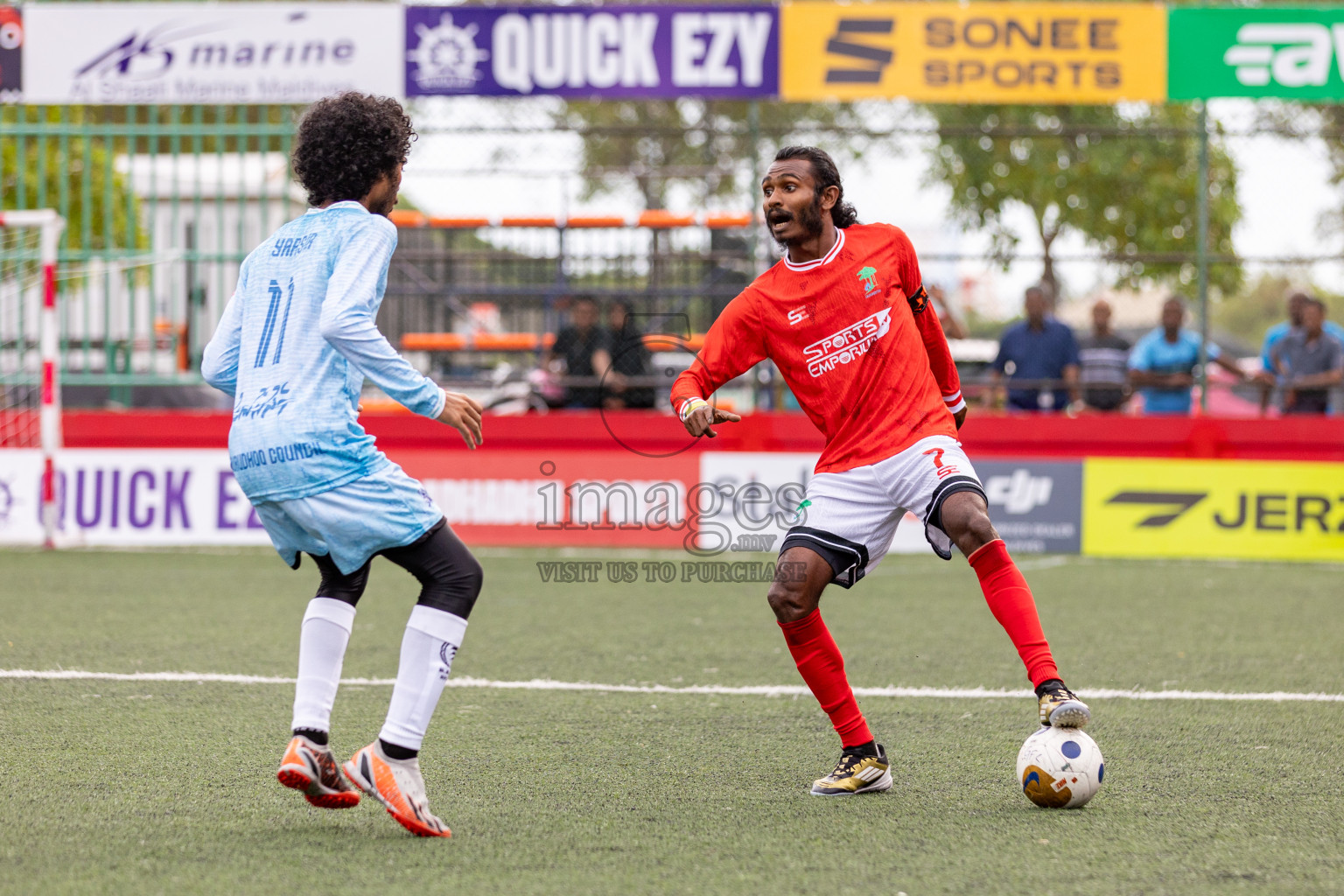 ADh Kunburudhoo VS ADh Dhangethi in Day 6 of Golden Futsal Challenge 2025 on Friday, 6th January 2025, in Hulhumale', Maldives 
Photos: Hassan Simah / images.mv