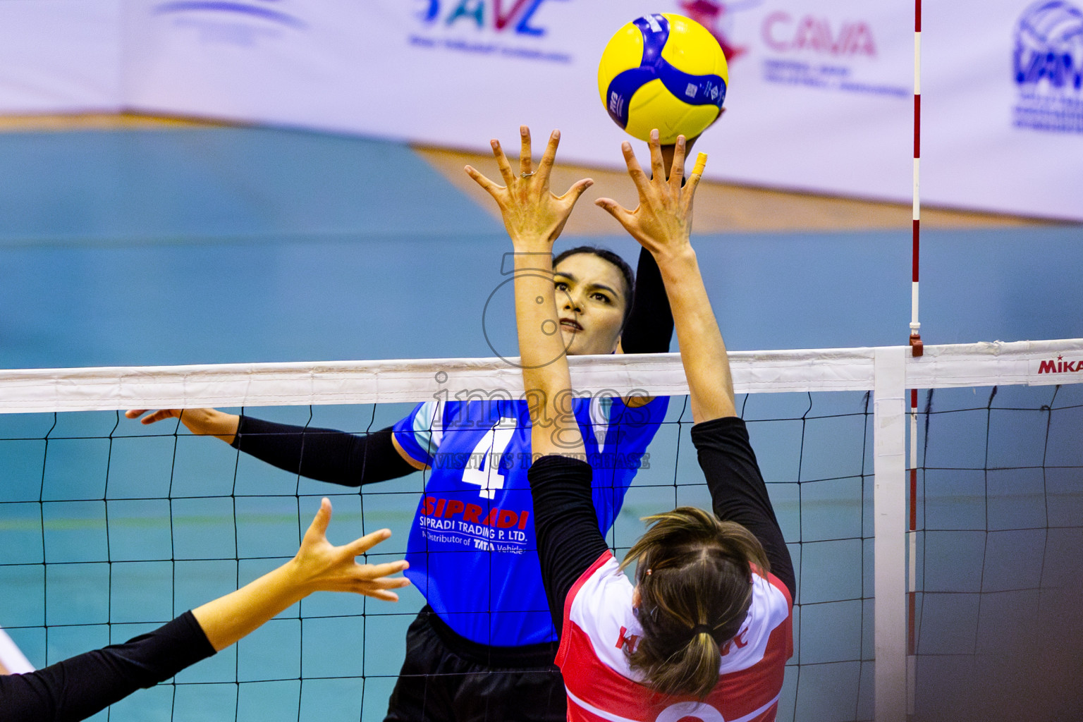 Nepal Police Club vs Humo VC in the Final of CAVA Woman's Volleyball Club Championship 2024 was held in Social Center, Male', Maldives on Saturday, 21st September 2024. Photos: Nausham Waheed / images.mv