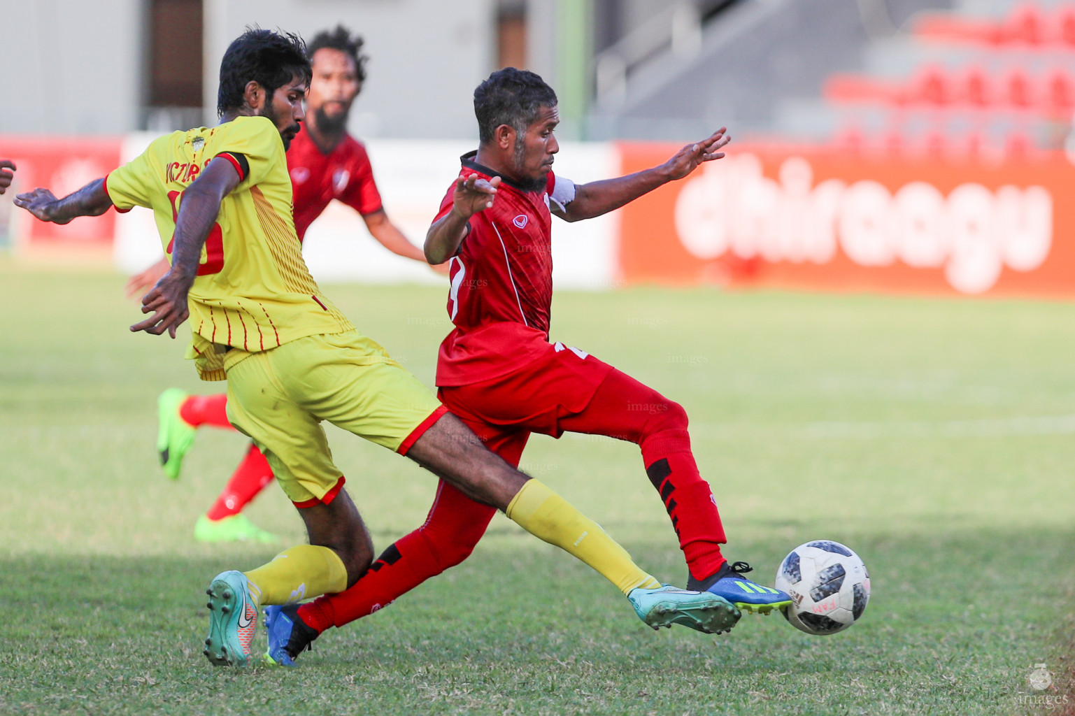 TC Sports Club vs Victory Sports Club in Dhiraagu Dhivehi Premier League 2018 in Male, Maldives, Monday  October 22, 2018. (Images.mv Photo/Suadh Abdul Sattar)