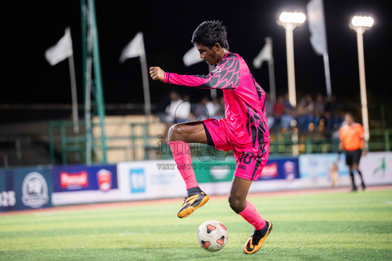 BG SC VS Goalhians in Day 3 - Fonadhoo Youth Futsal Challenge 2025 held in Fonadhoo Futsal Stadium, L. Fonadhoo, Maldives on Tuesdat, 28th October 2025 Photos: Arif Rasheed / images.mv