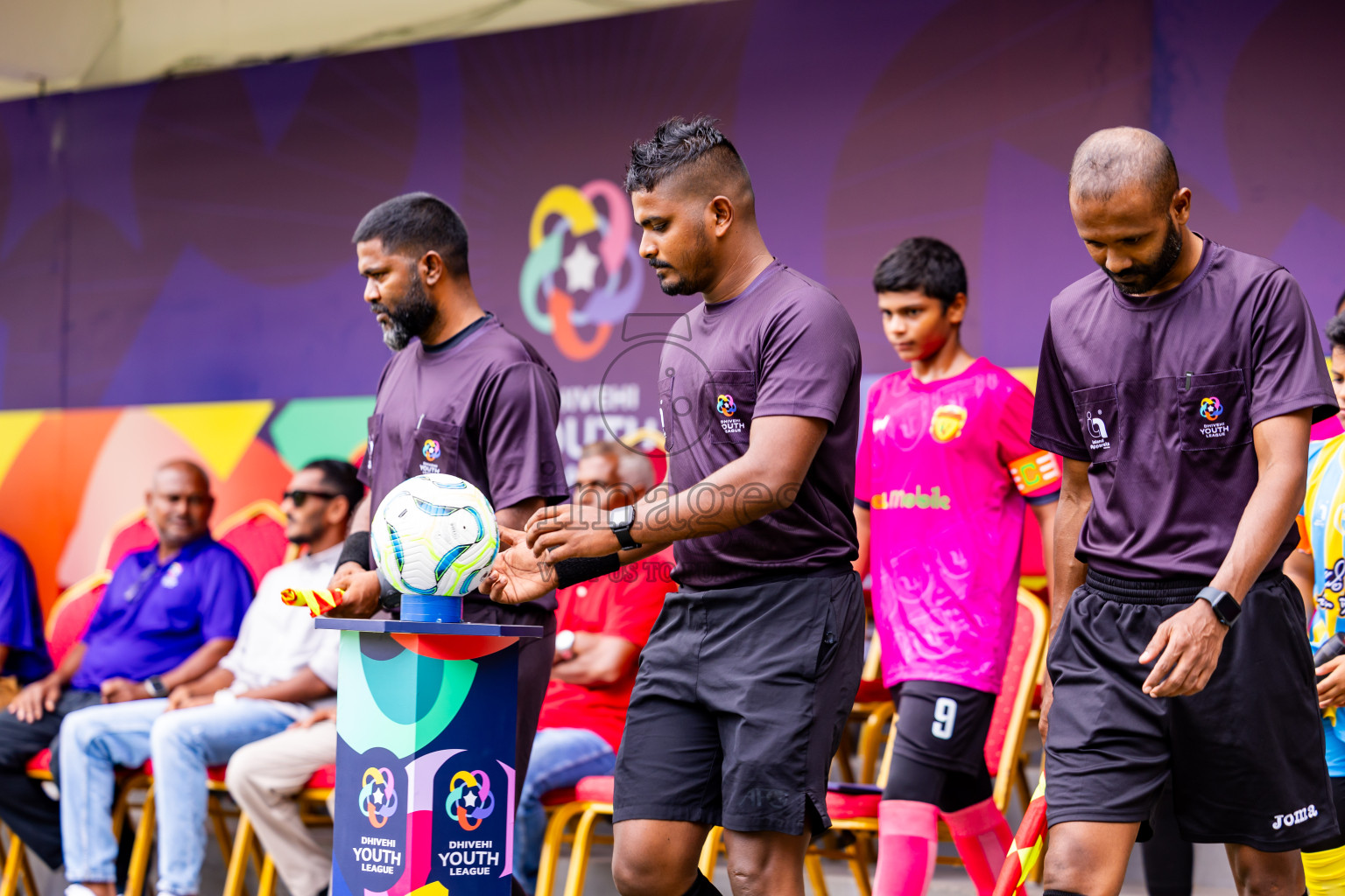 Under 12 United Victory vs Valancia on day 3 of Dhivehi Youth League 2024 held at Henveiru Stadium on Saturday, 23rd November 2024. Photos: Nausham Waheed/ Images.mv