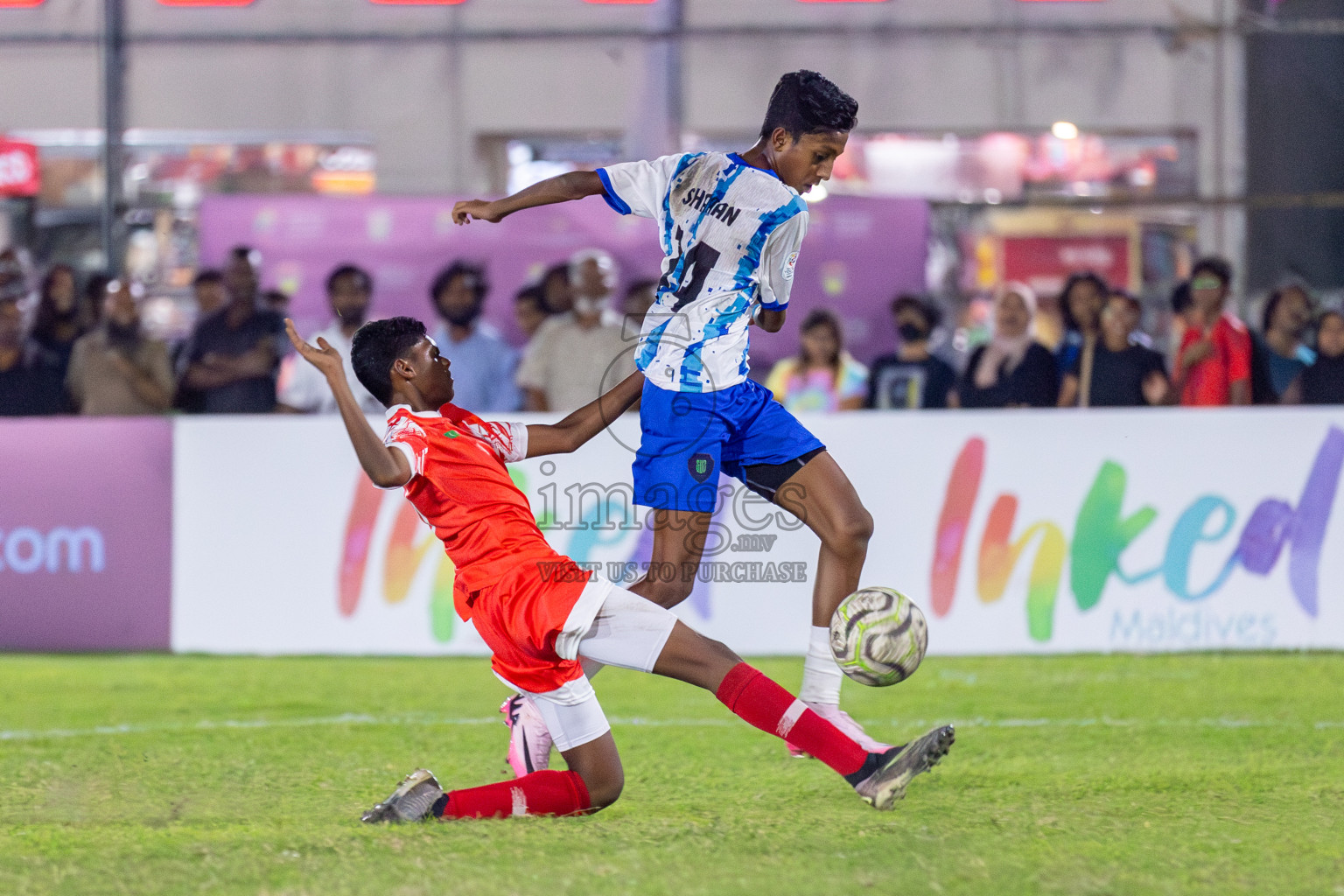 Super United Sports vs Huriyya (U16) in Day 8 of Dhivehi Youth League 2024 held at Henveiru Stadium on Monday, 2nd December 2024. Photos: Mohamed Mahfooz Moosa / Images.mv