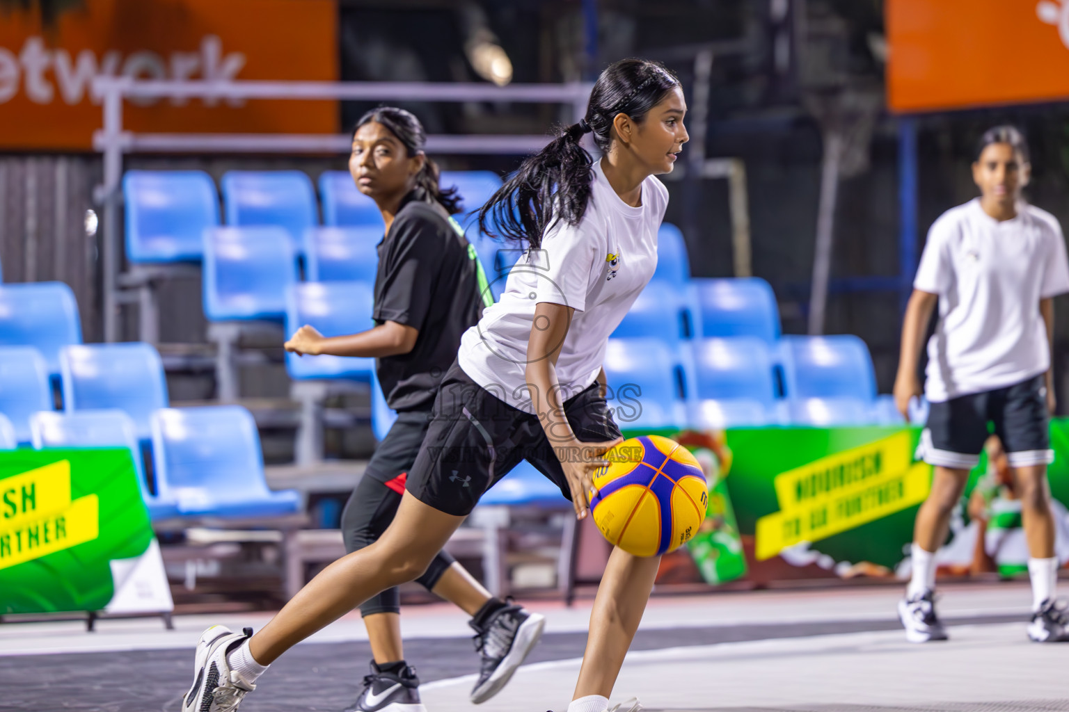 Day 1 of MILO Ramadan 3x3 Challenge 2024 was held in Ekuveni Outdoor Basketball Court at Male', Maldives on Tuesday, 12th March 2024. 
Photos: Ismail Thoriq / images.mv