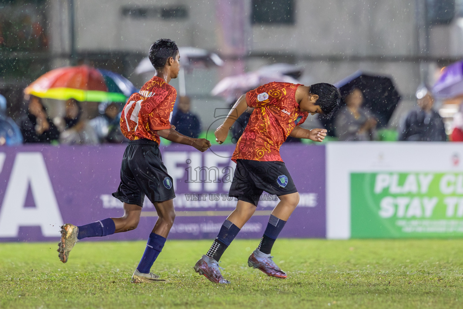 SUS vs Huriyya (U12) in Dhivehi Youth League 2024 - Day 2. Matches held at Henveiru Stadium on 22nd November 2024 , Friday. Photos: Shuu Abdul Sattar/ Images.mv