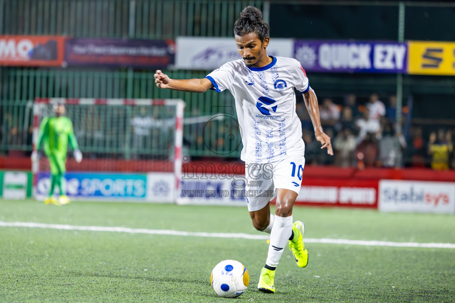 V Felidhoo vs V Keyodhoo in Atoll Round Final on Day 22 of Golden Futsal Challenge 2025 was held on Sunday , 26th January 2025, in Hulhumale', Maldives.
Photos: Ismail Thoriq / images.mv