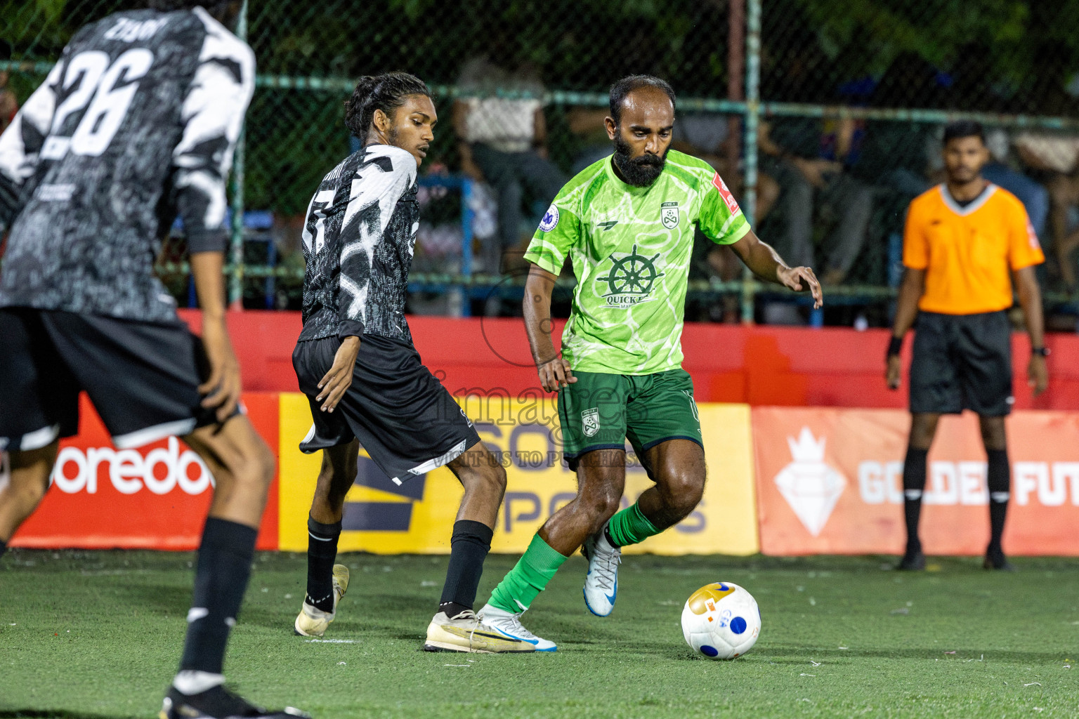 F Bilehdhoo VS F Feeali in Day 21 of Golden Futsal Challenge 2025 was held on Saturday, 25 January 2025, in Hulhumale', Maldives. 
Photos: Hassan Simah / images.mv