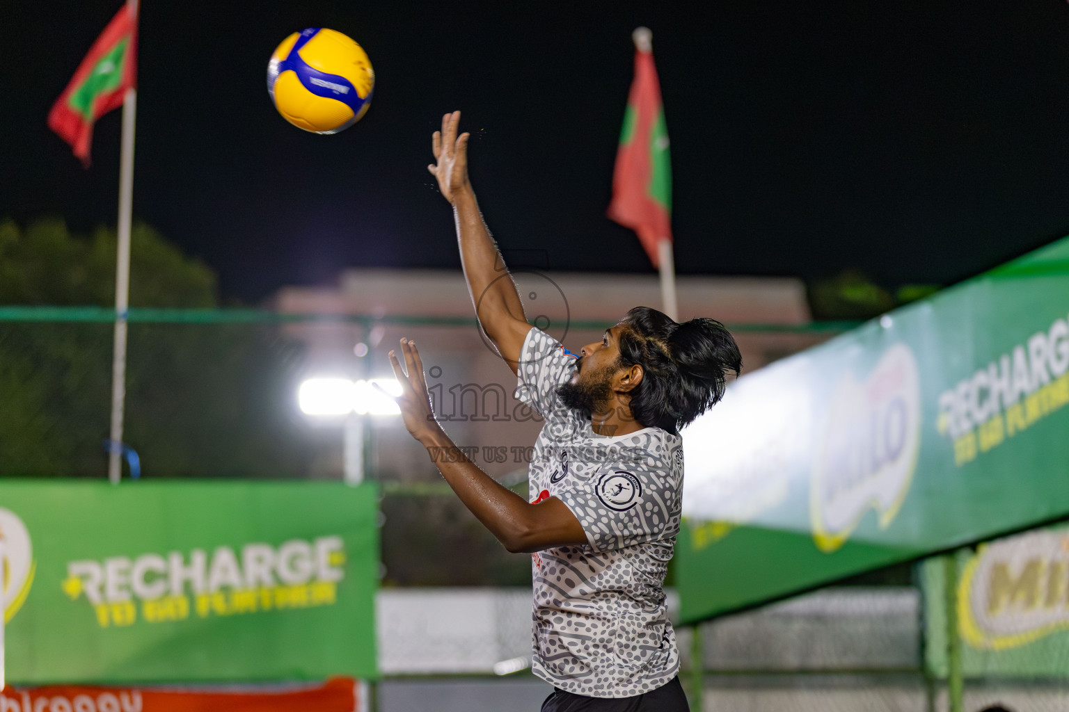 Maathoda Sports Club vs Sports Club City in the Finals of Milo National Junior Volleyball Championship 2025 Men's Division was held on Sunday, 30th November 2025 at Ekuveni Turf Court Male', Maldives. Photos: Areef Adam / images.mv