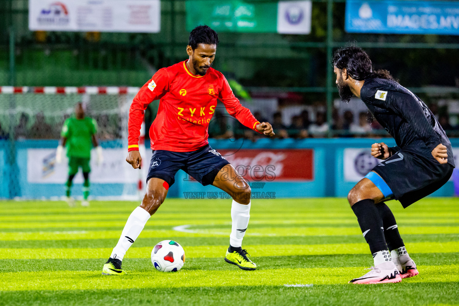 Dee Cee Jay vs Kovigoani in Semi Final of Laamehi Dhiggaru Ekuveri Futsal Challenge 2024 was held on Monday, 29th July 2024, at Dhiggaru Futsal Ground, Dhiggaru, Maldives Photos: Nausham Waheed / images.mv