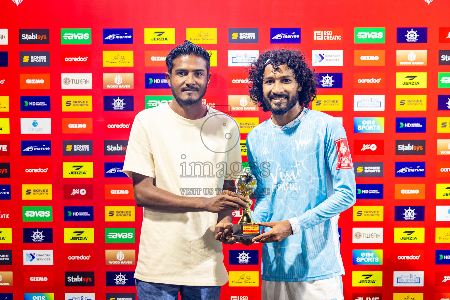 K Maafushi vs K Guraidhoo in Kaafu Atoll Semi Final in Day 24 of Golden Futsal Challenge 2025 was held on Tuesday , 28th January 2025, in Hulhumale', Maldives. Photos: Nausham Waheed / images.mv
