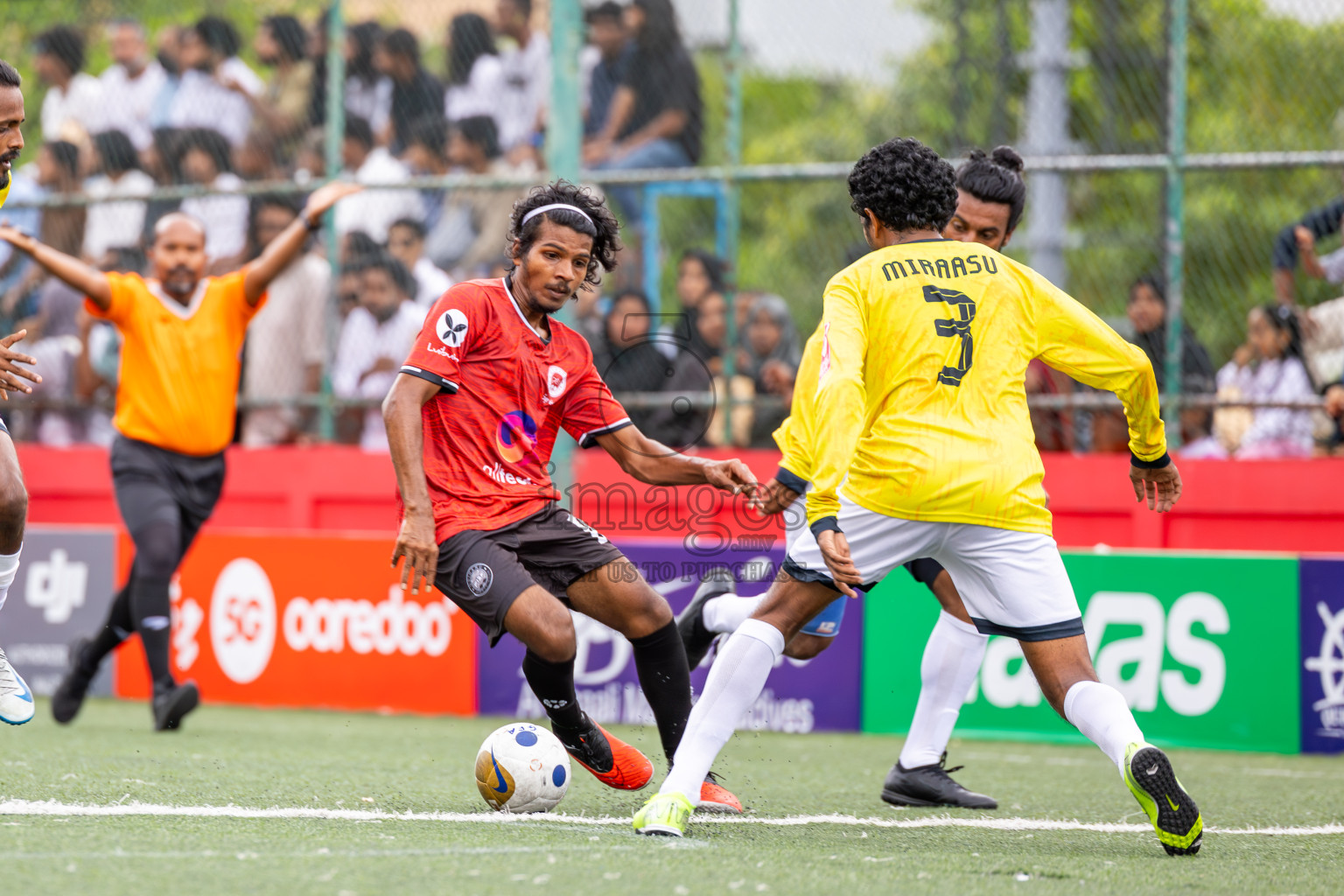 GDh Madaveli VS GDh Gadhdhoo in Atoll Round Semi-Final on Day 20 of Golden Futsal Challenge 2025 was held on Friday, 24th January 2025, in Hulhumale', Maldives.
Photos: Ismail Thoriq / images.mv