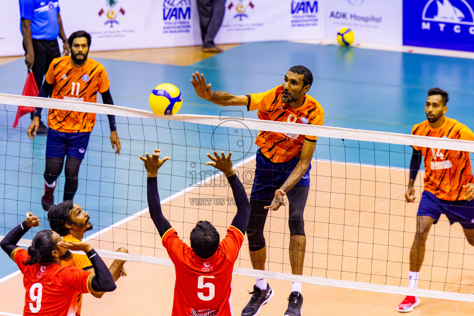 Day 1 of MILO VAM Cup 2024 Men's Division was held in Social Center Indoor Hall on Monday, 28th October 2024. Photos: Nausham Waheed / images.mv