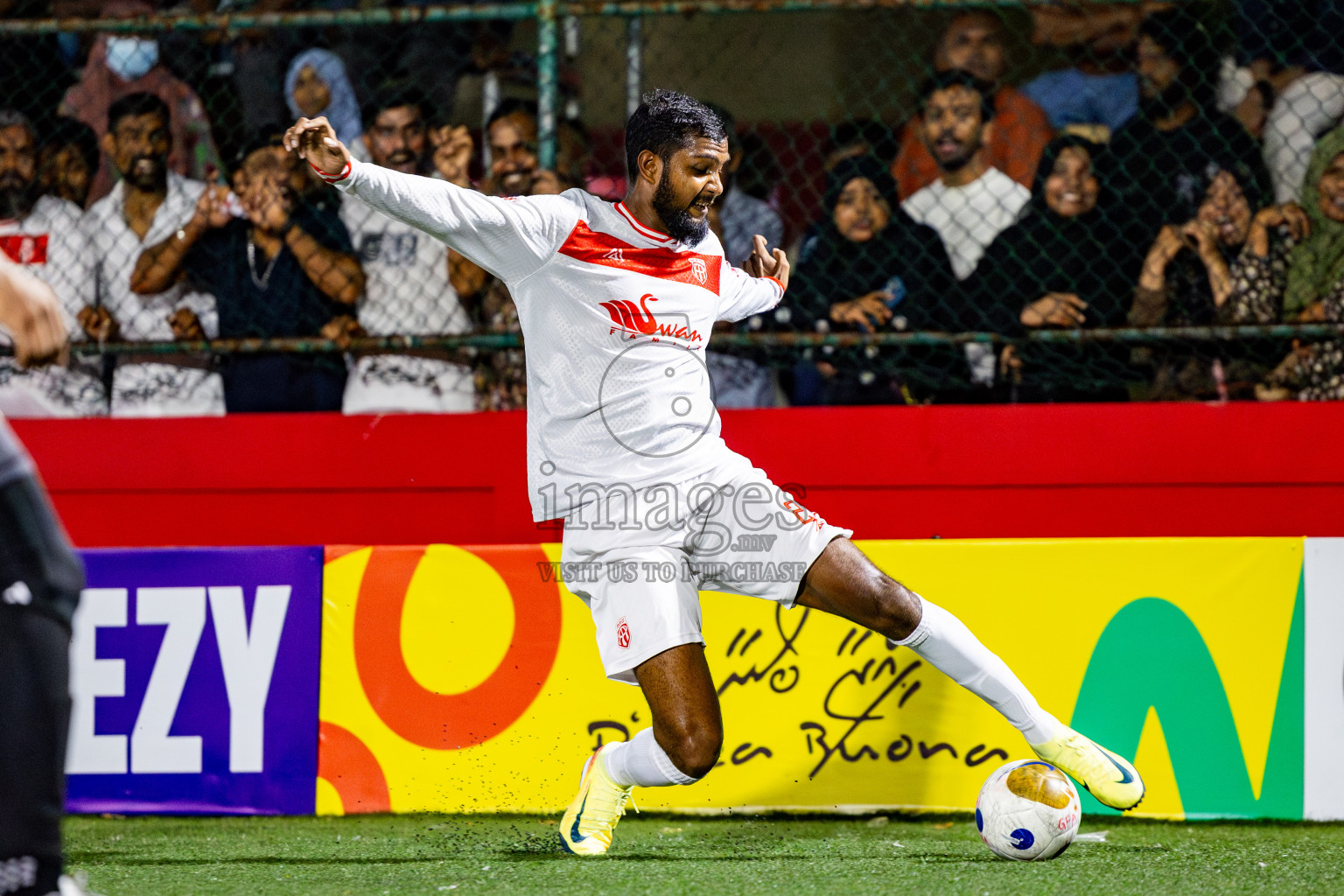 HA Utheemu vs HA Muraidhoo in Day 13 of Golden Futsal Challenge 2025 was held on Friday, 17th January 2025, in Hulhumale', Maldives. Photos: Nausham Waheed / images.mv