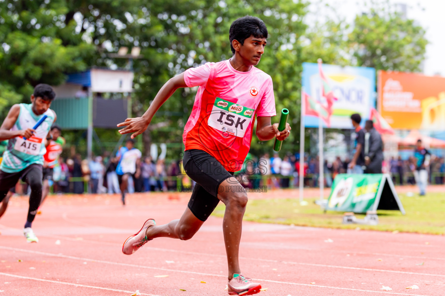 Day 6 of Inter-school Athletics Championship 2025 held in Ekuveni Synthetic Track, Male', Maldives on Sunday, 12th October 2025. Photos by: Nausham Waheed / Images.mv
