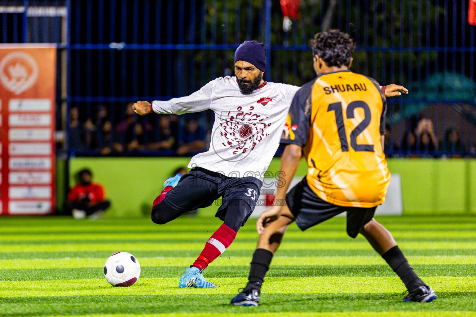 All Wolves vs FC Dhunthari in Day 2 of Eydhafushi Futsal Cup 2024 was held on Tuesday, 9th April 2024, in B Eydhafushi, Maldives Photos: Nausham Waheed / images.mv