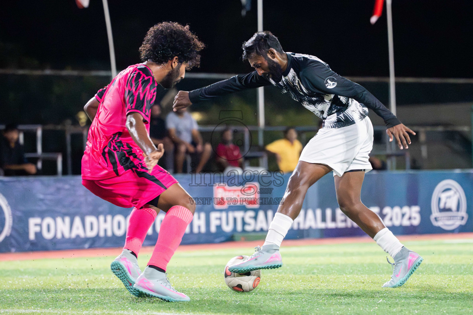 BG SC VS Goalhians in Day 3 - Fonadhoo Youth Futsal Challenge 2025 held in Fonadhoo Futsal Stadium, L. Fonadhoo, Maldives on Tuesdat, 28th October 2025 Photos: Arif Rasheed / images.mv