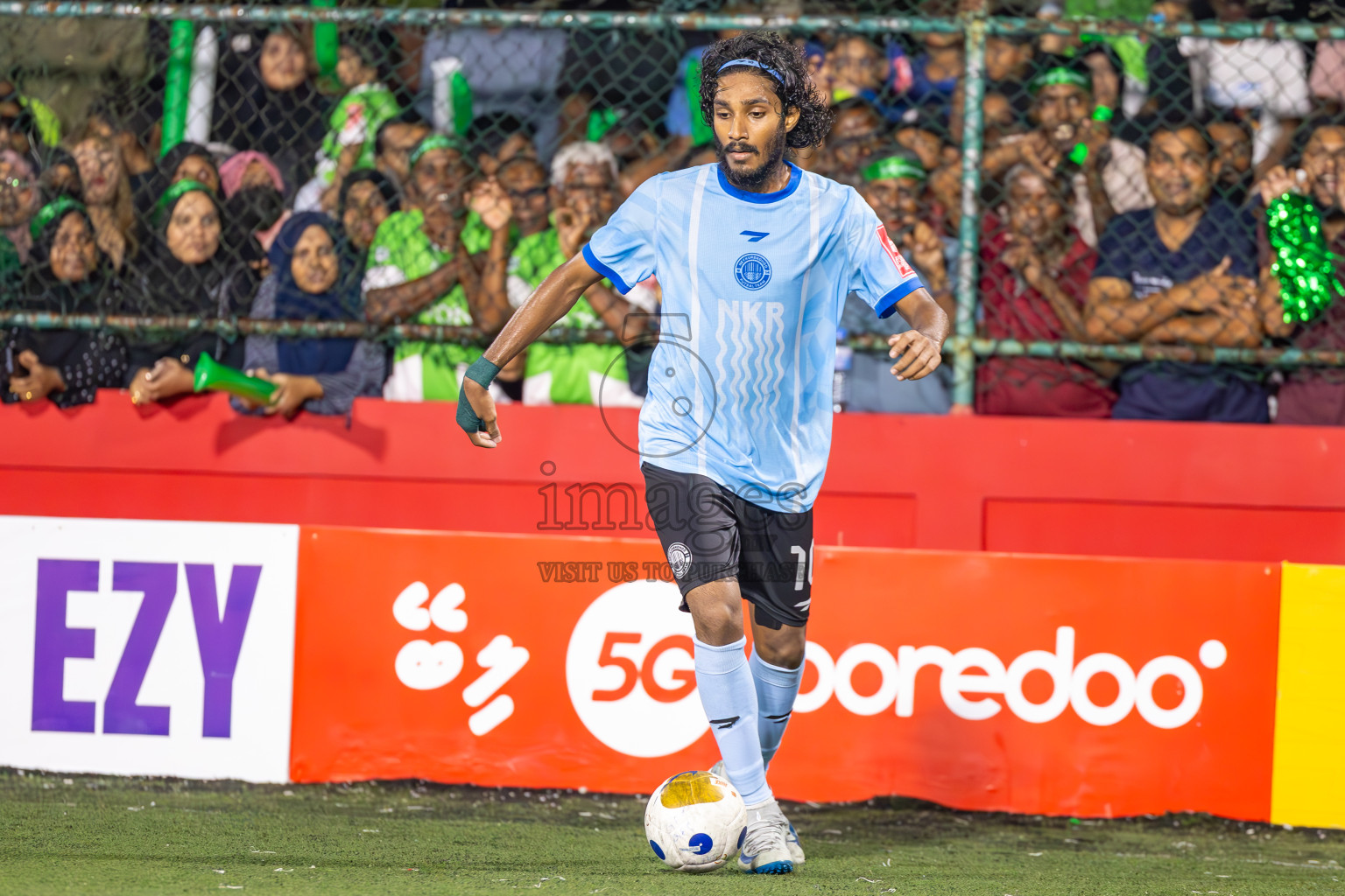 HDh Naivaadhoo vs HDh Neykurendhoo in Haa Dhaalu Atoll Finals Day 28 of Golden Futsal Challenge 2025 was held on Saturday , 1st February 2025, in Hulhumale', Maldives. Photos: Ismail Thoriq / images.mv