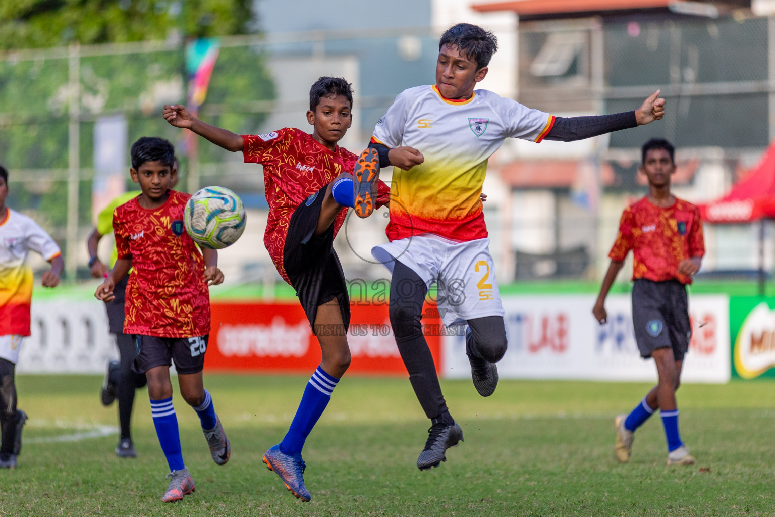 Club Eagles vs Super United Sports (U12) in Day 4 of Dhivehi Youth League 2024 held at Henveiru Stadium on Thursday, 28th November 2024. Photos: Shuu Abdul Sattar/ Images.mv