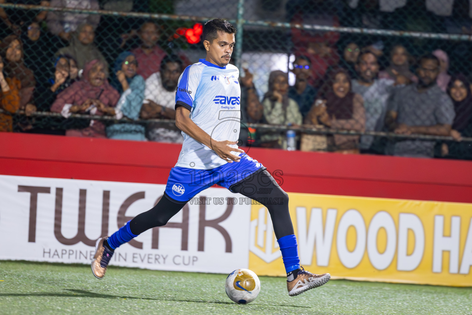 M Mulak vs M Veyvah in Day 8 of Golden Futsal Challenge 2025 was held on Sunday, 12th January 2025, in Hulhumale', Maldives
Photos: Ismail Thoriq / images.mv