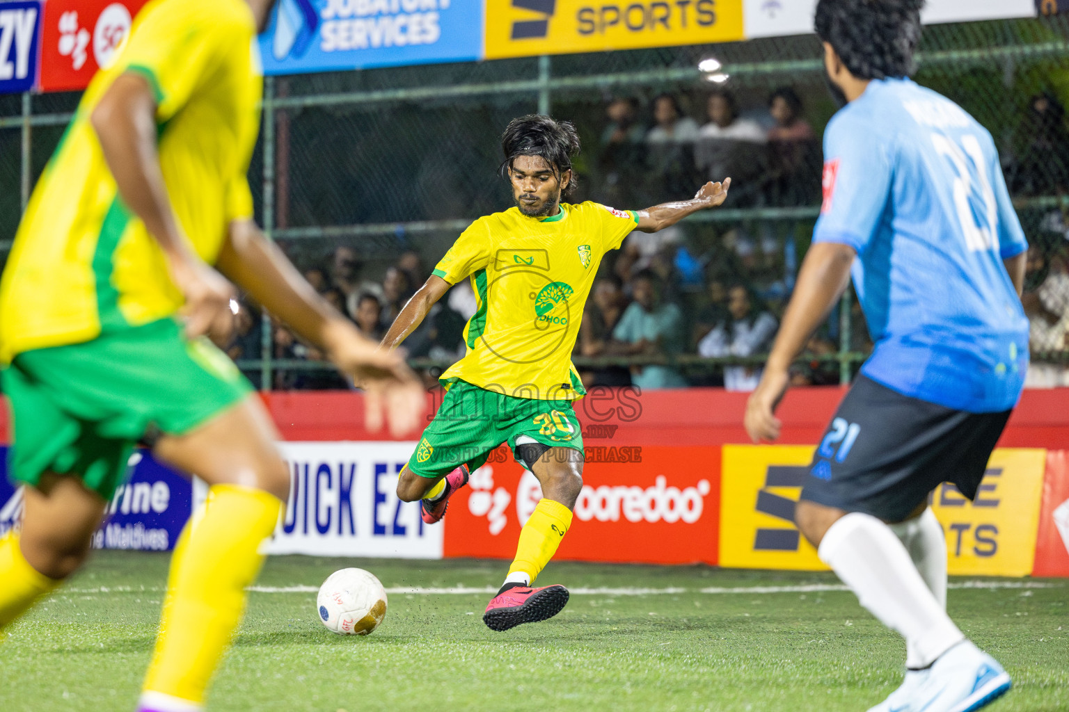 GDh. Fiyoaree VS GDh. Vaadhoo in Day 7 of Golden Futsal Challenge 2025 was held on Saturday, 11th January 2025, in Hulhumale', Maldives Photos: Hassan Simah / images.mv