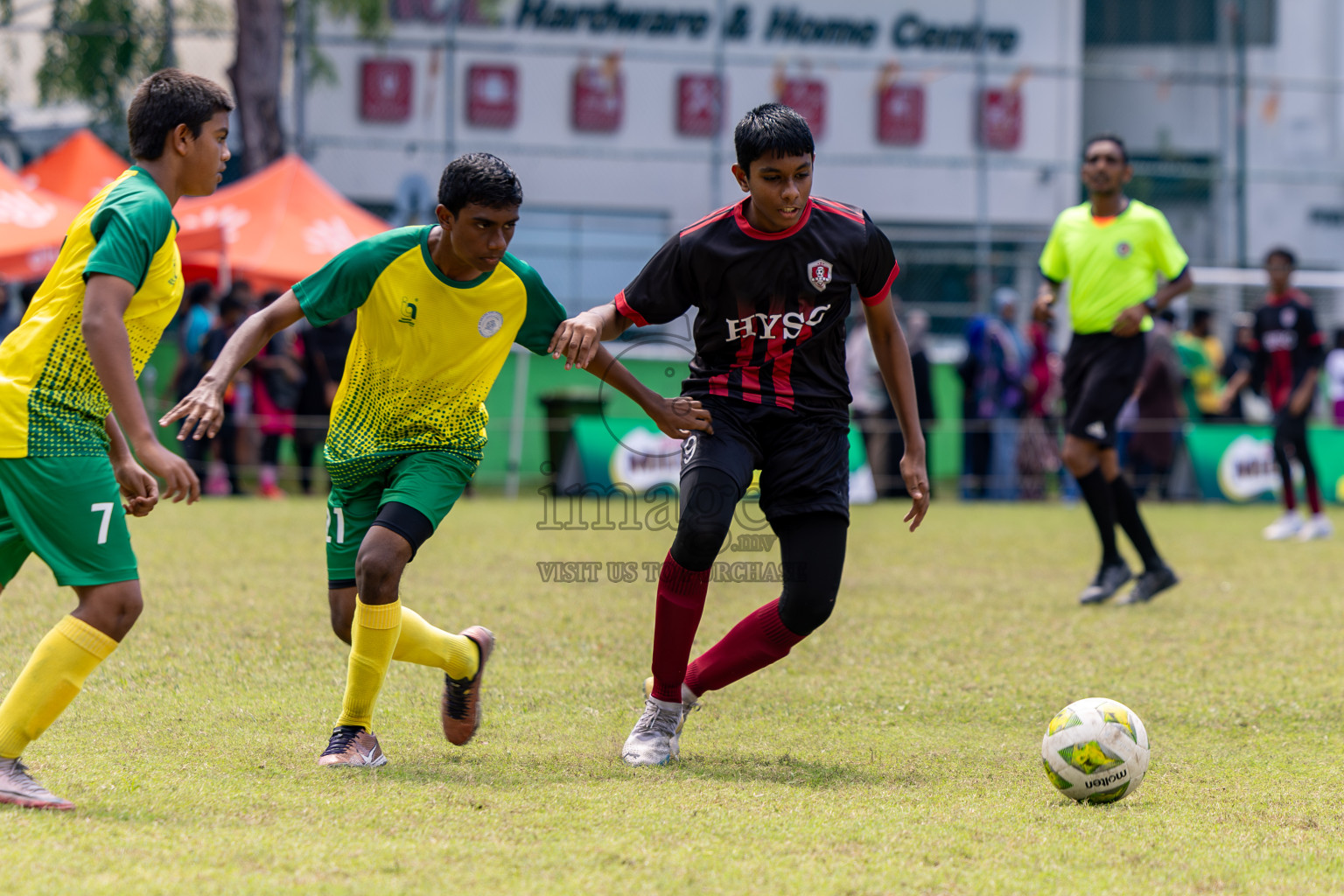 Day 3 of MILO Academy Championship 2024 (U-14) was held in Henveyru Stadium, Male', Maldives on Saturday, 2nd November 2024.
Photos: Hassan Simah / Images.mv