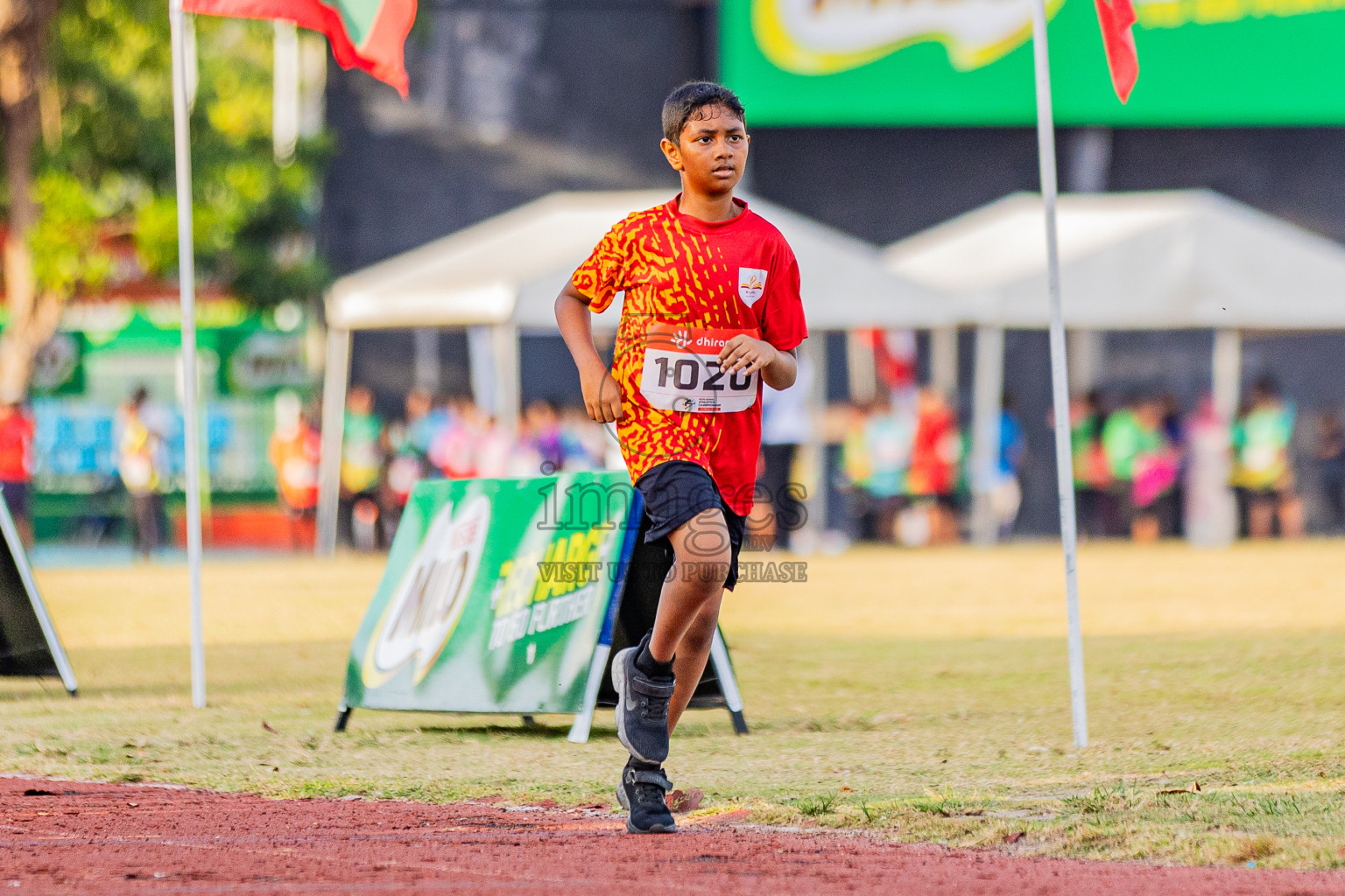 Day 3 of Inter-school Athletics Championship 2025 held in Ekuveni Synthetic Track, Male', Maldives on Wednesday, 08th October 2025. Photos by: Areef Adam  / Images.mv