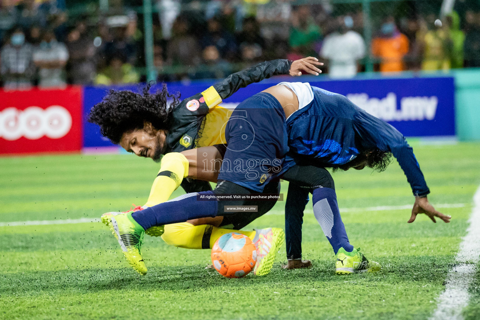 Team MPL vs Team RRC in the Quarter Finals of Club Maldives 2021 held at Hulhumale'; on 13th December 2021 Photos:Shu Abdul Sattar / images/mv